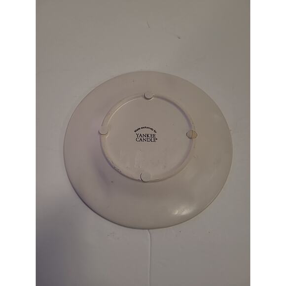 Yankee Candle North Pole Themed Plate for Large Shade Snowman Penguin Polar Bear - Picture 4 of 8